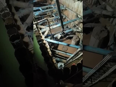 El brazo telescópico de la excavadora 32M